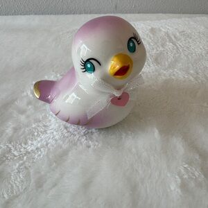 Ceramic 2025 Looking Straight, Valentine's Day Love Bird New.